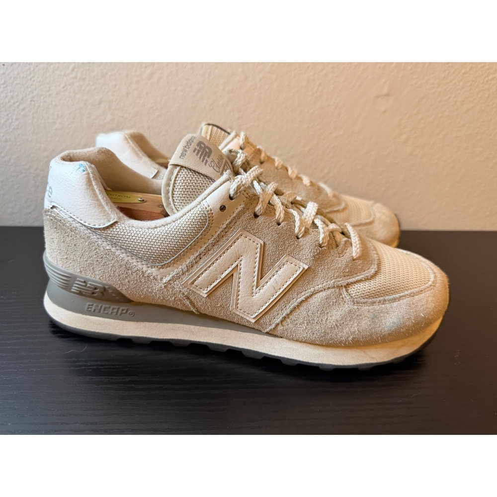 New Balance 574 Classic Angora Sea Salt Suede Sneakers Womens Size 9 WL574EW